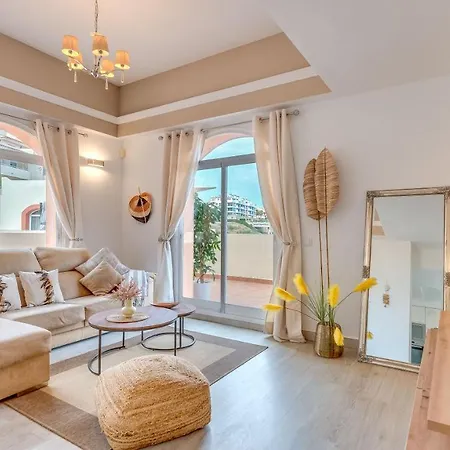 Huge Penthouse Seaviews Gateaway 아파트 미하스