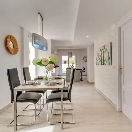 아파트 Huge Penthouse Seaviews Gateaway