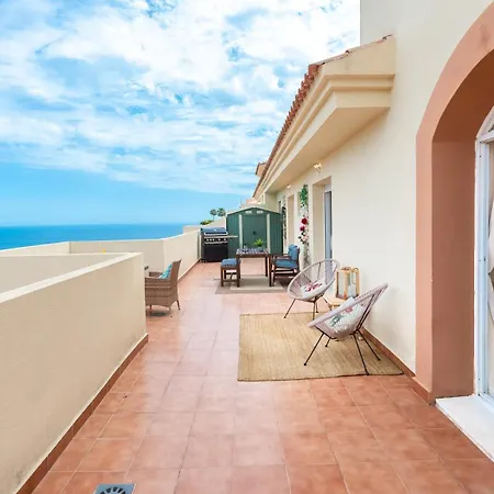 Huge Penthouse Seaviews Gateaway 아파트 미하스