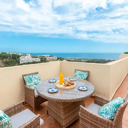 Huge Penthouse Seaviews Gateaway 미하스